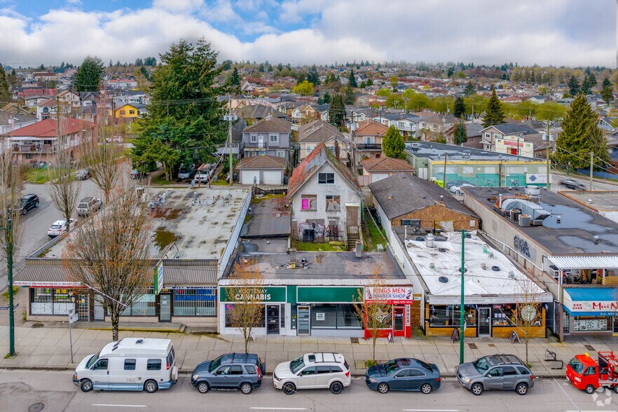 More Photos Of 2072-2076 Kingsway, Vancouver General Retail For Lease