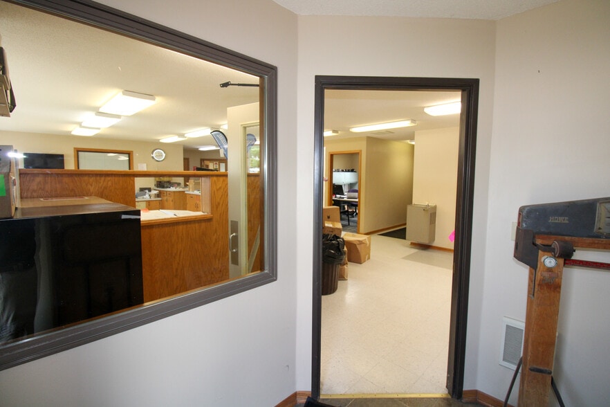 More Photos Of 135 E Front St, Claremont Specialty For Sale