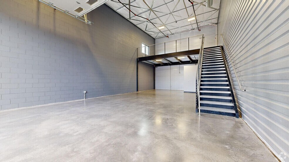 More Photos Of 1010 S Interstate Rd, Castle Rock Showroom For Sale