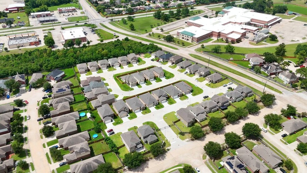 Primary Photo Of 2815 Bowlin Leaf Ln, Houston Multifamily For Sale