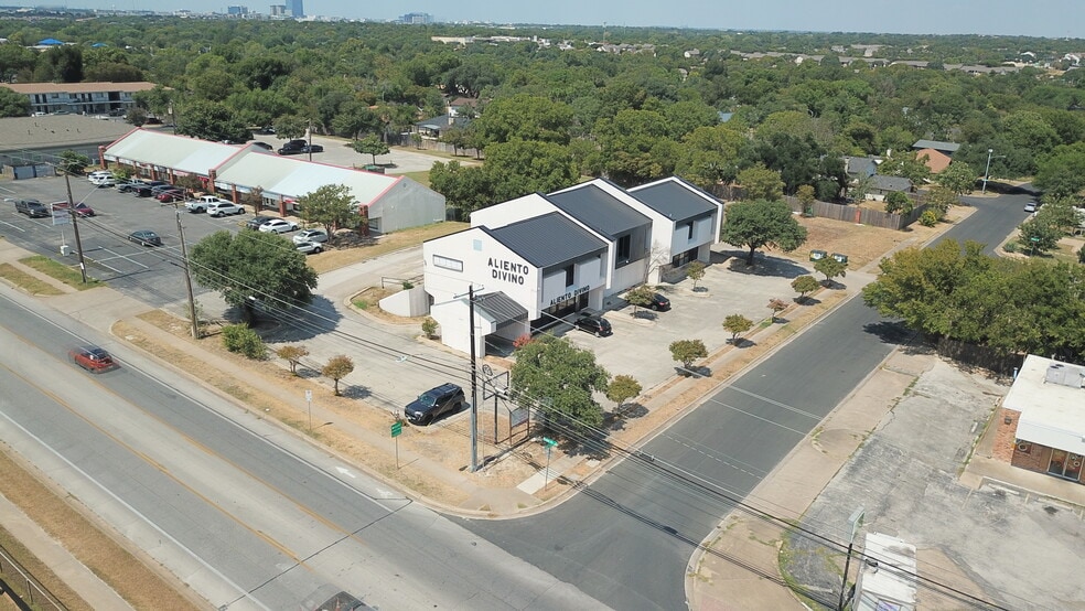 More Photos Of 1000 Payton Gin Rd, Austin Office For Sale