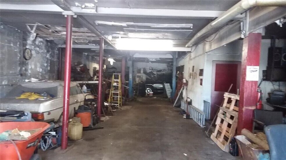 More Photos Of 658 Joseph Ave, Rochester Auto Repair For Sale