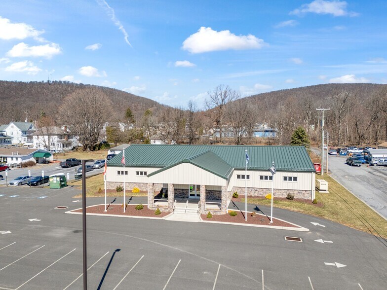 More Photos Of 111 N Broadway, Wind Gap Freestanding For Sale