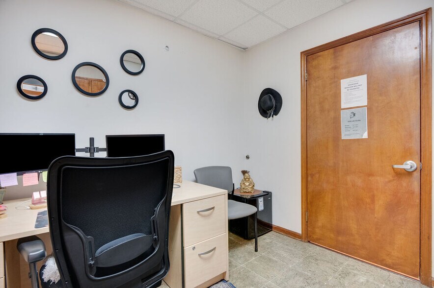More Photos Of 231 Memorial Dr, Jacksonville Medical For Sale