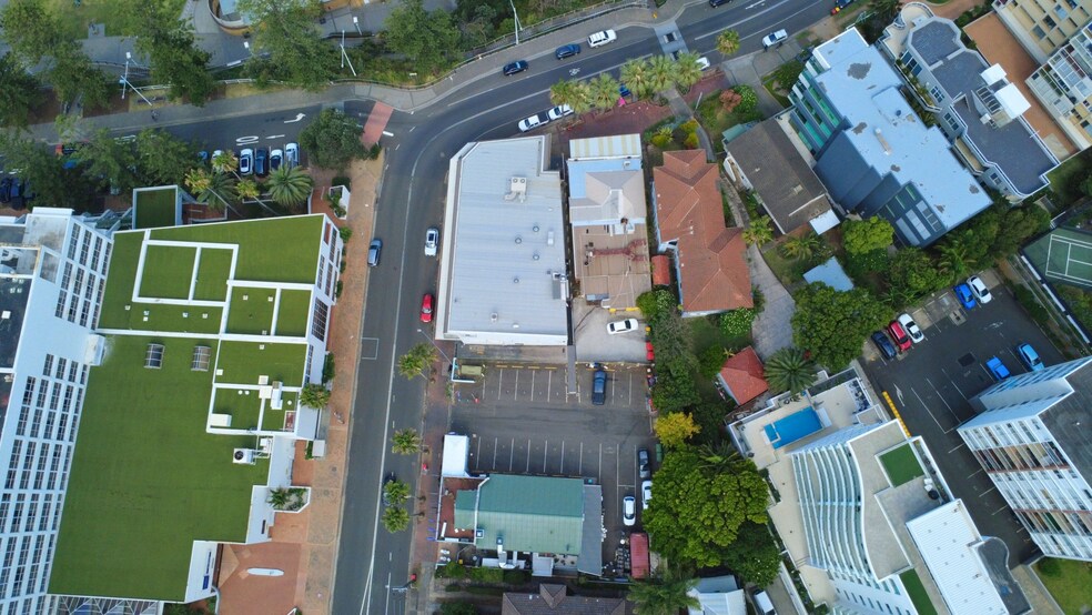 More Photos Of 16 Cliff Rd, North Wollongong Restaurant For Lease