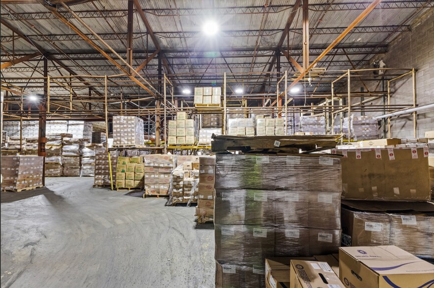 More Photos Of 1601 E 4th Ave, El Paso Industrial For Sale