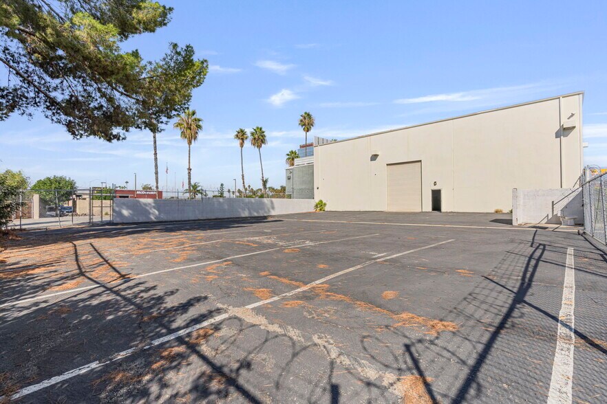 More Photos Of 3106 E Garvey Ave, West Covina Service For Sale