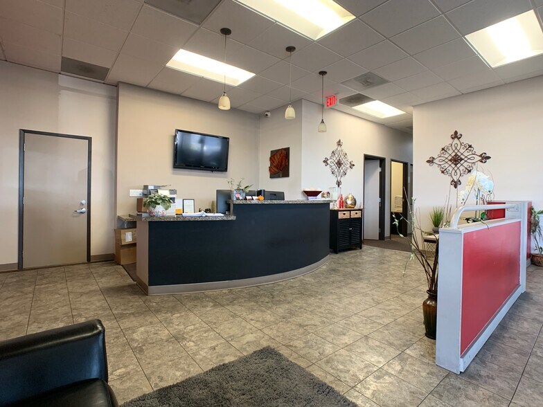More Photos Of 680 Fletcher Pky, El Cajon Office For Lease