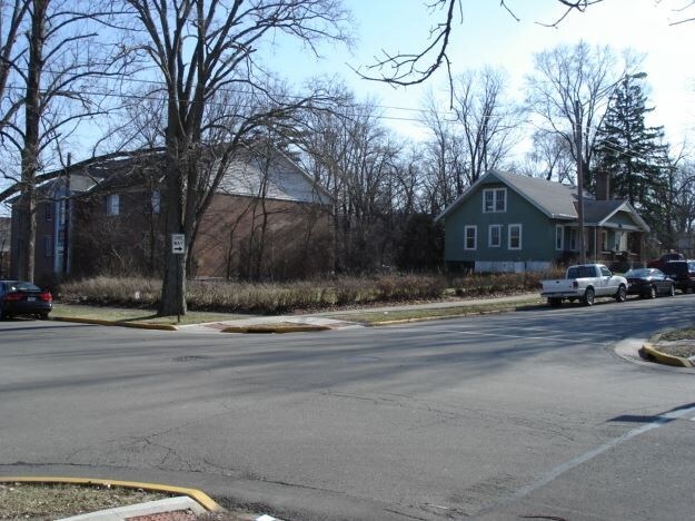 More Photos Of 405 E Vine St, Oxford Sorority Fraternity House For Sale
