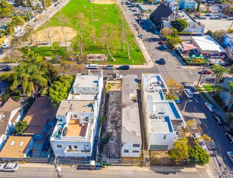 More Photos Of 705 Broadway St, Venice Multifamily For Sale