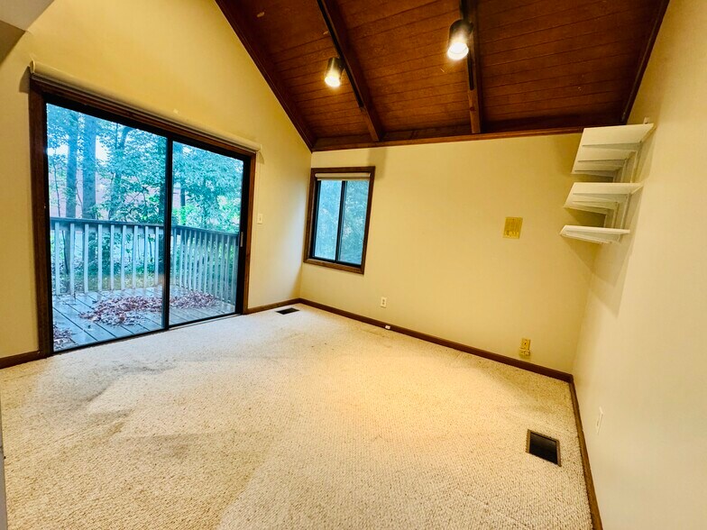 More Photos Of 3000 Langford Rd, Peachtree Corners Office For Lease
