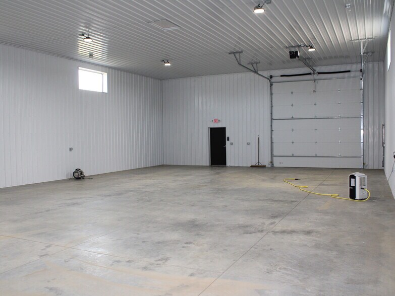 More Photos Of N5016 County Road V, Fond Du Lac Self Storage For Sale