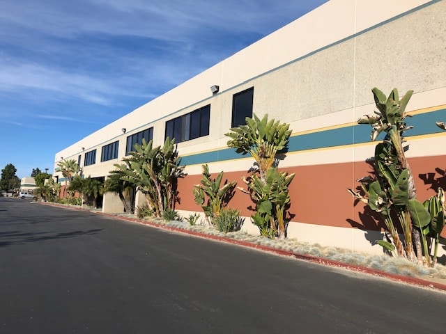 More Photos Of 4483 McGrath St, Ventura Service For Lease