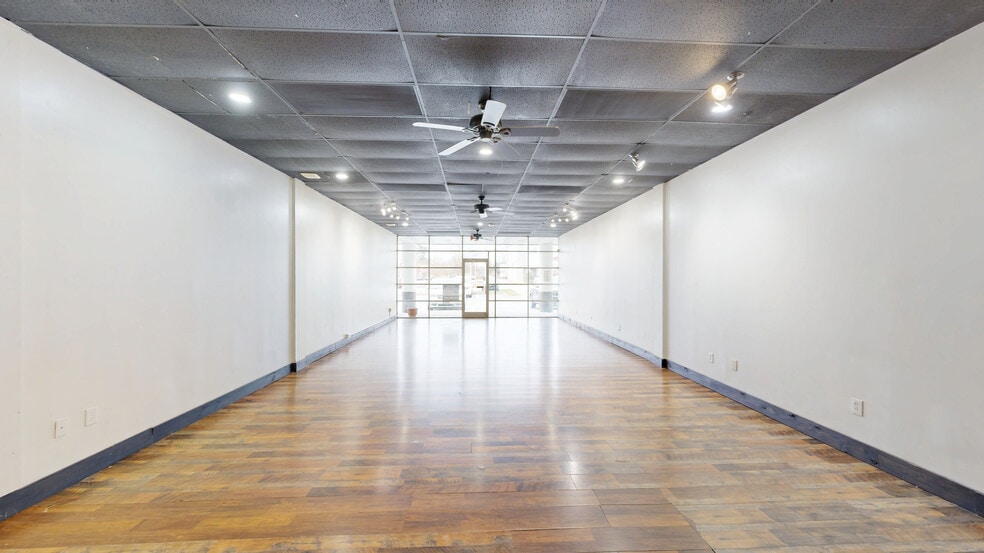 More Photos Of 274 Eastchester Dr, High Point Unknown For Lease