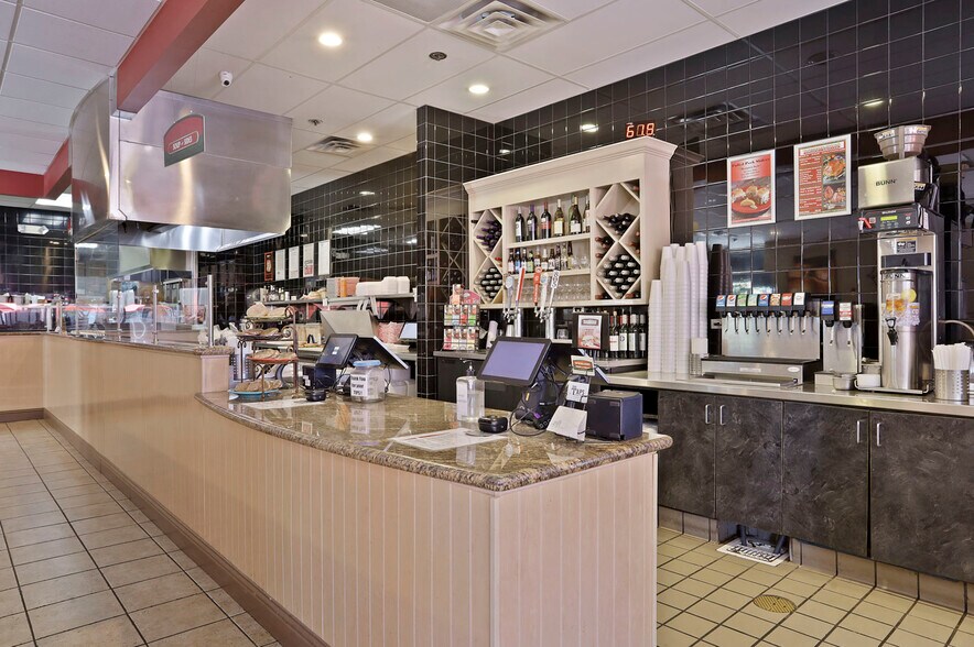 More Photos Of 1924-1926 Pacific Ave, Stockton Restaurant For Sale