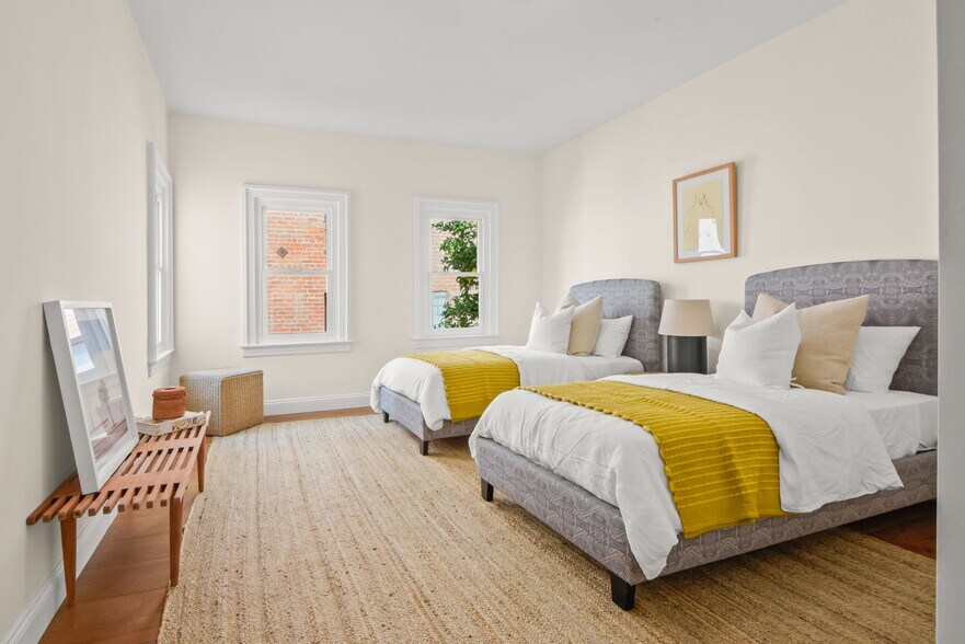 More Photos Of 320 S Kingsley Dr, Los Angeles Apartments For Sale