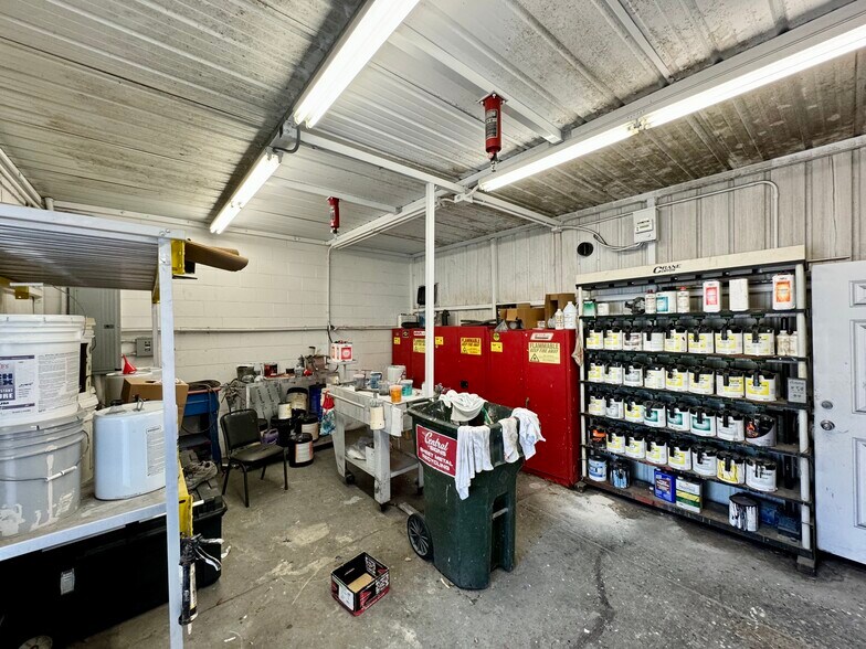 More Photos Of 517 Mason Ave, Daytona Beach Freestanding For Lease