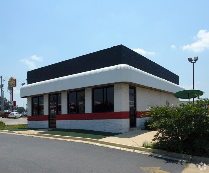 More Photos Of 101-200 N Park Dr, Monticello Unknown For Lease