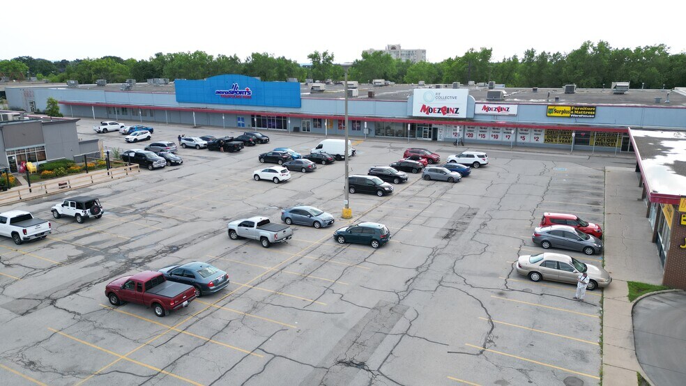 More Photos Of 333 Ontario St, St Catharines Storefront For Lease