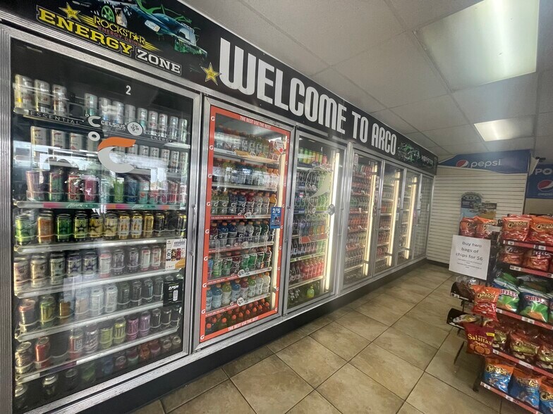 More Photos Of 9706 Telegraph Rd, Downey Service Station For Sale