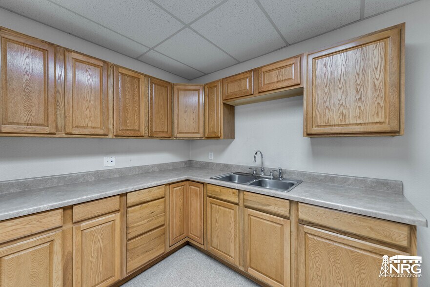 More Photos Of 1591 S US Highway 385, Andrews Warehouse For Sale