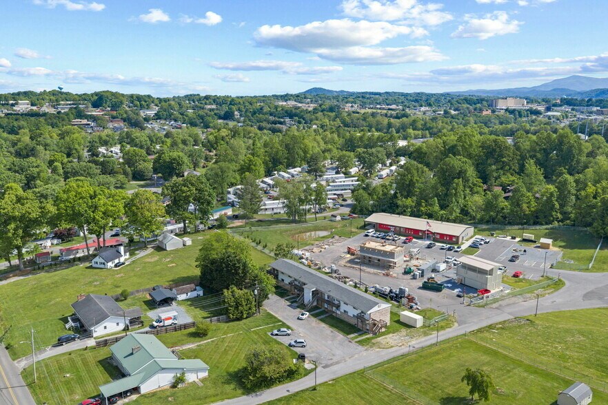 More Photos Of 707 Carter Sells Rd, Johnson City Apartments For Sale