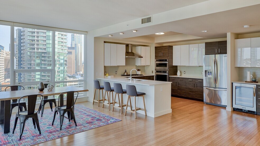 More Photos Of 2105 5th Ave, Seattle Apartments For Lease