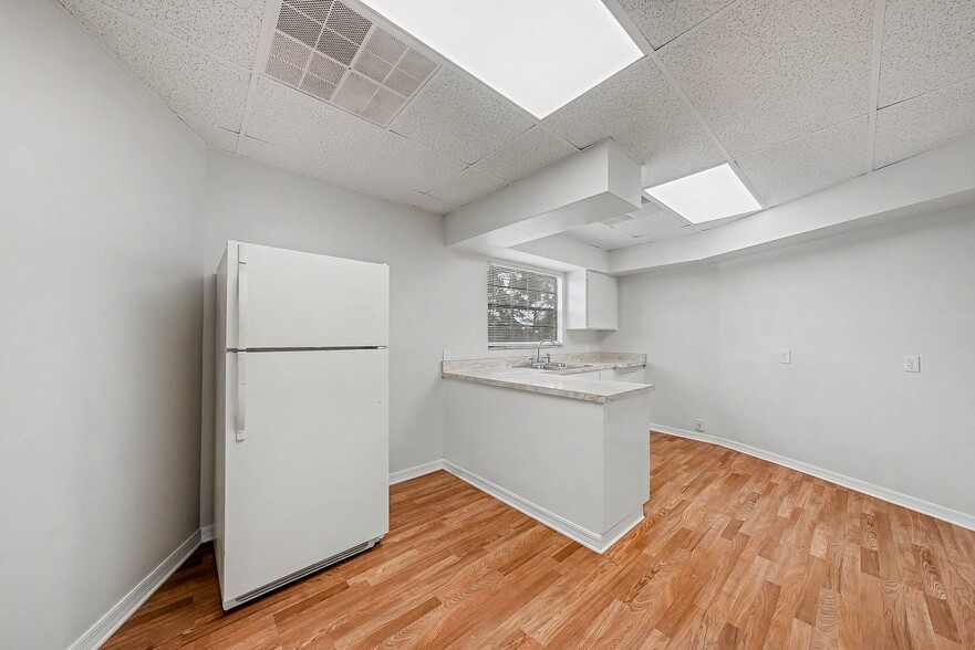 More Photos Of 4427-4439 Gunn Hwy, Tampa General Retail For Lease