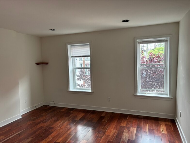 More Photos Of 7 N 21st St, Richmond Multifamily For Sale