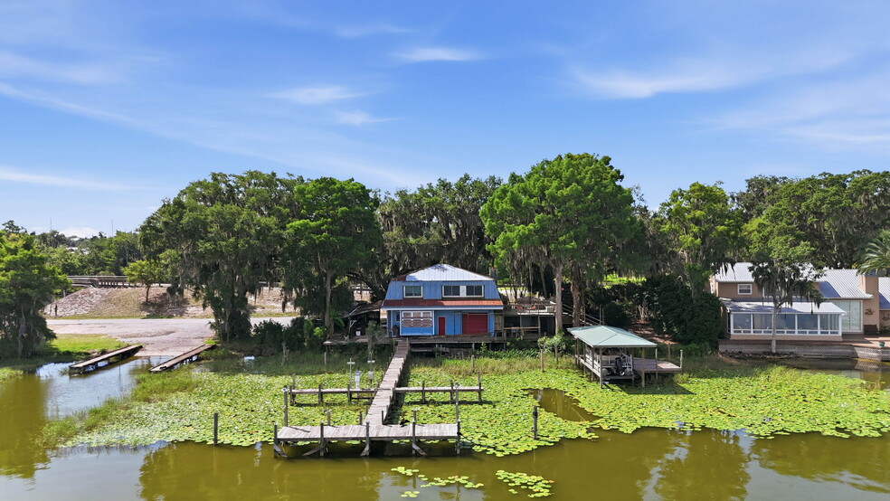 More Photos Of 400 Lakeshore Dr, Eustis Specialty For Sale