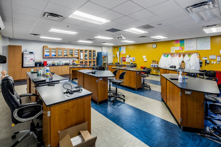 More Photos Of 2149 W Dunlap Ave, Phoenix Schools For Sale