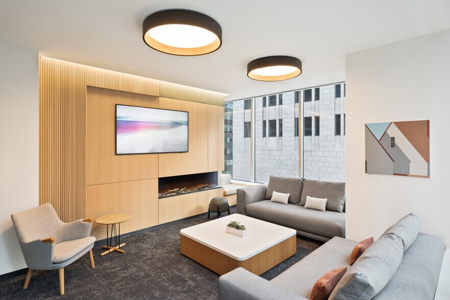 More Photos Of 540 Madison Ave, New York Coworking Space