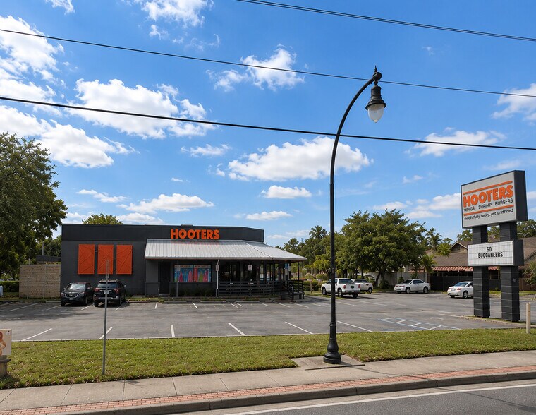 Primary Photo Of 4420 W Gandy Blvd, Tampa Restaurant For Lease