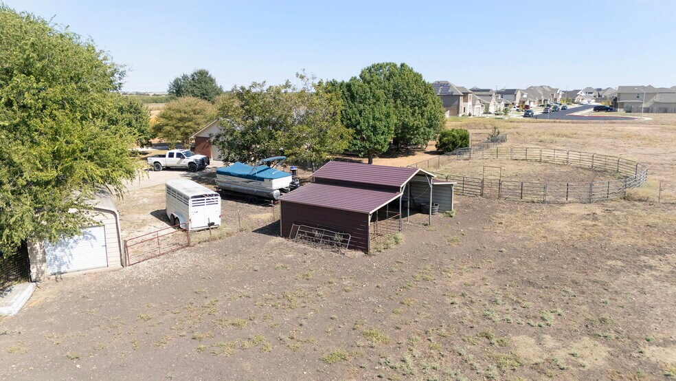 More Photos Of 900 County Road 132, Hutto Land For Sale