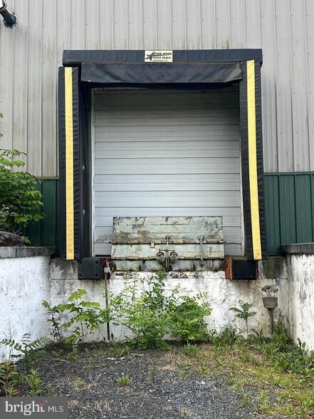 More Photos Of 383 Ben Franklin Hwy W, Douglassville Warehouse For Sale