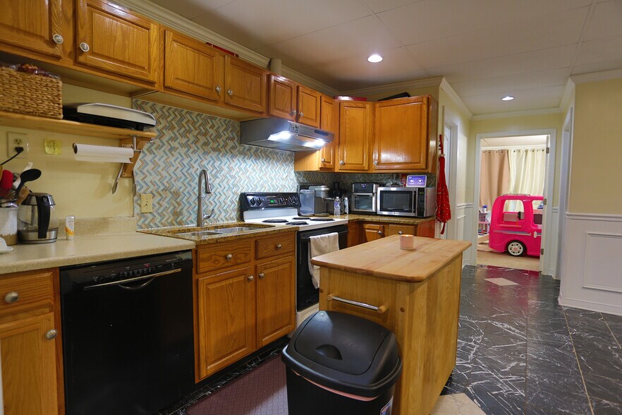 More Photos Of 801 W Broad St, Richmond Restaurant For Sale