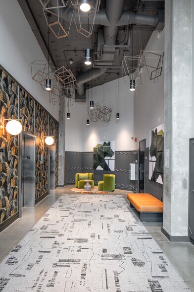 More Photos Of 1331 NW Lovejoy St, Portland Office For Sale