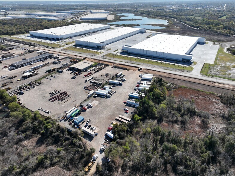 More Photos Of 952 Entertainment Way, Grand Prairie Land For Sale