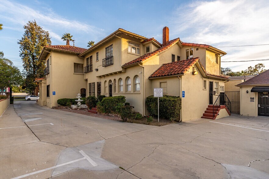 More Photos Of 7121 Magnolia Ave, Riverside Office For Sale
