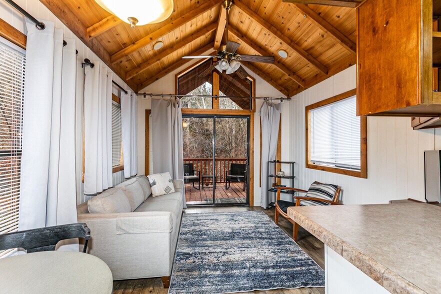 More Photos Of 5175 E Highway 35, Kamas Trailer Camper Park For Sale