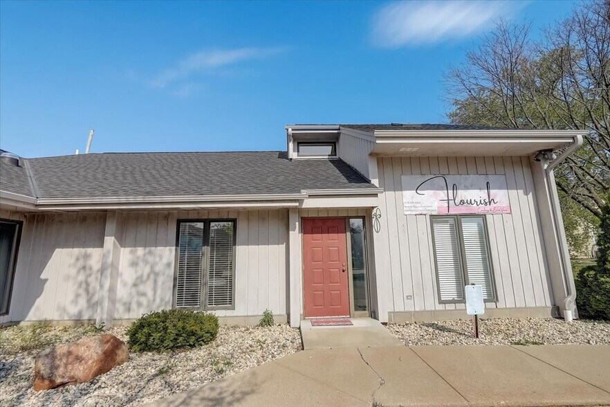 More Photos Of 111-113 Depot, Johnson Creek Medical For Sale