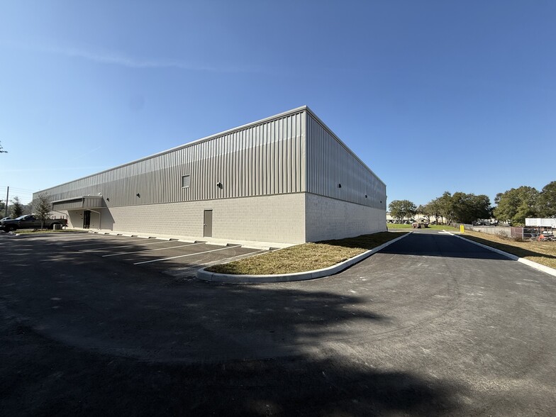More Photos Of 5435 SW 6th Pl, Ocala Warehouse For Lease