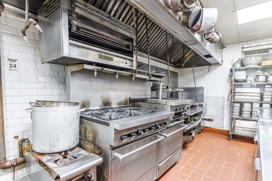 More Photos Of 254 Fifth Ave, New York Office For Lease