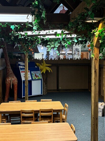 More Photos Of 1207 W McDermott Dr, Allen Daycare Center For Lease