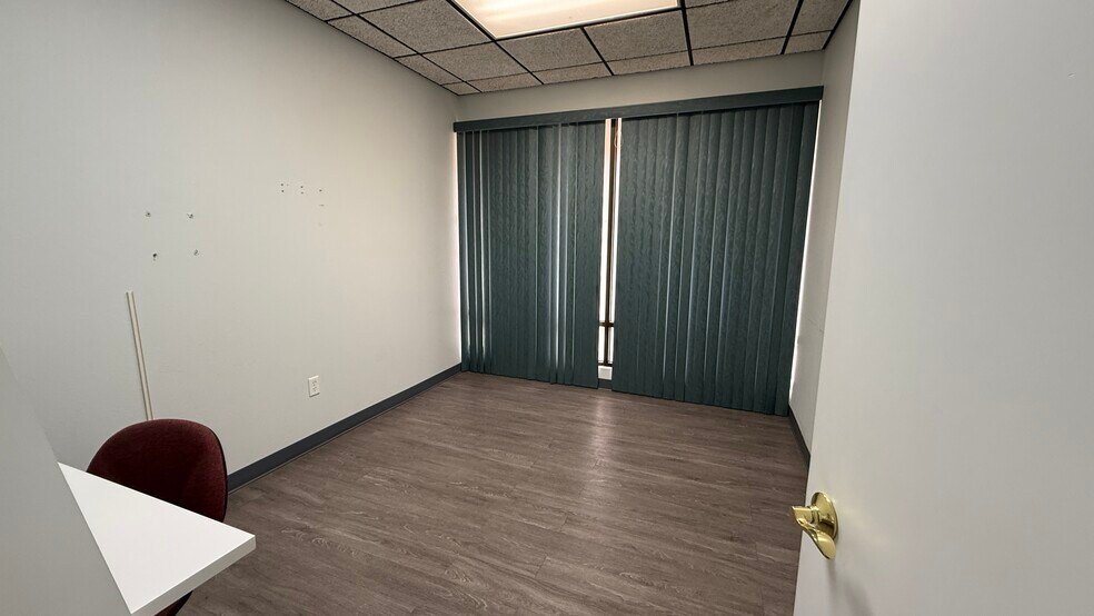 More Photos Of 1941 E 37th St, Odessa Office For Sale