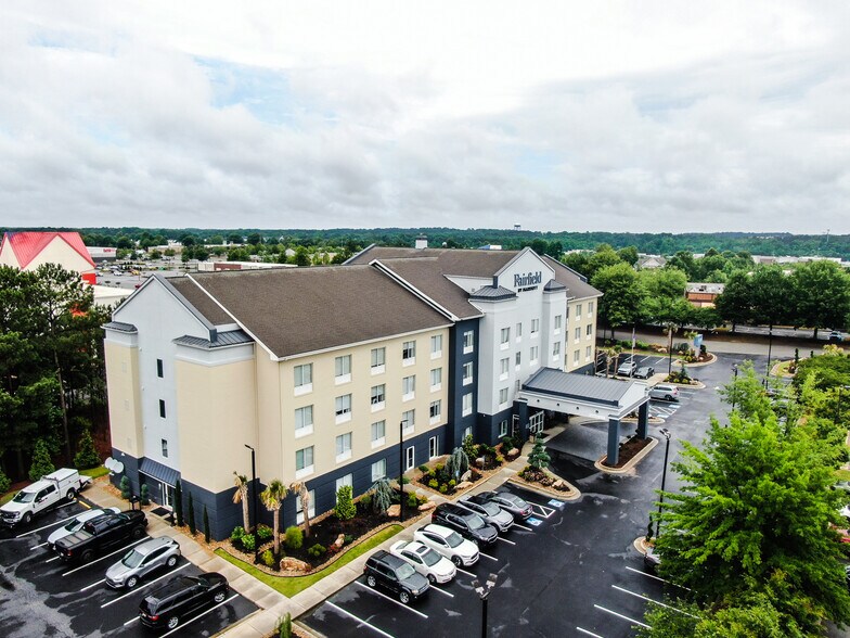 More Photos Of 30 Mill Rd, McDonough Hotel For Sale