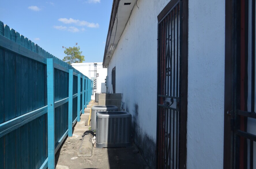 More Photos Of 315 Kings Hwy, Brownsville Storefront For Sale