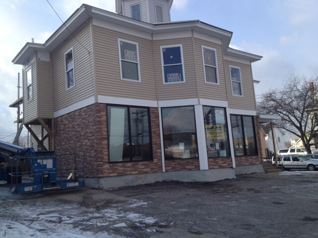 Primary Photo Of 259 Main St, Nashua Freestanding For Lease