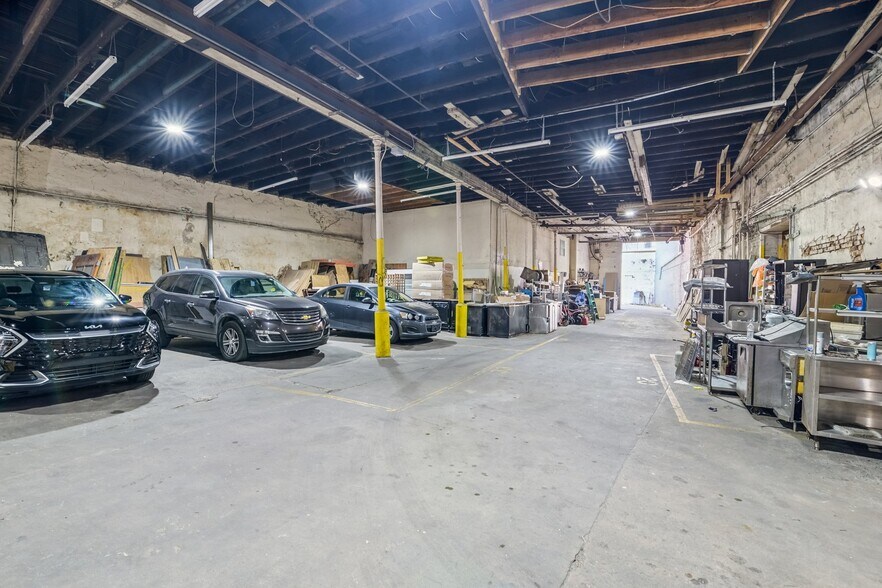 More Photos Of 755 Tchoupitoulas St, New Orleans Restaurant For Sale