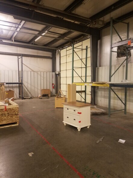 More Photos Of 4117 S Valley Dr, Longmont Warehouse For Lease